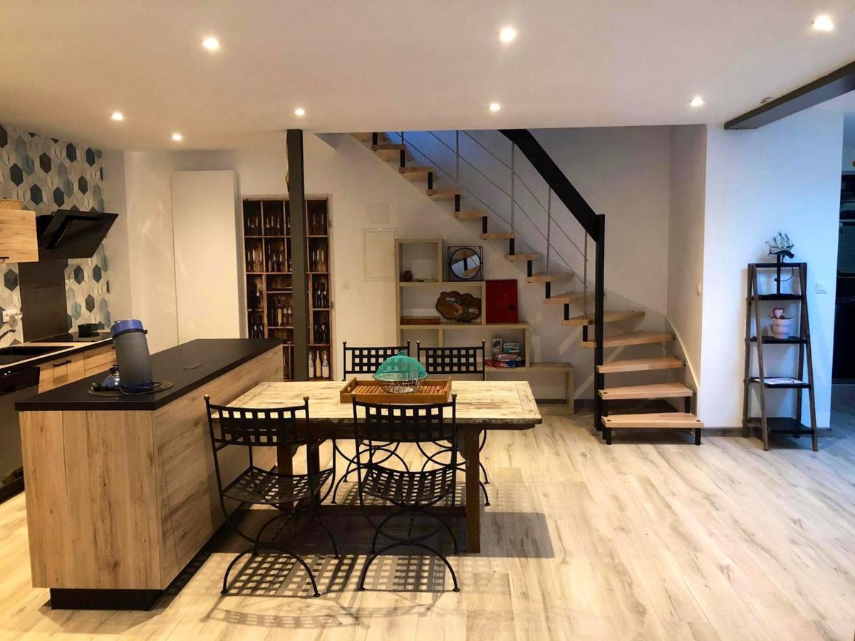 Maison Charmante Avec Piscine Privee A Saint-Georges-De-Pointindouxc מראה חיצוני תמונה